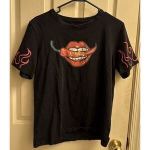 Vintage Mouth Lips Teeth Hot Pepper‎ Graphic Unique Unusual Novelty T-Shirt